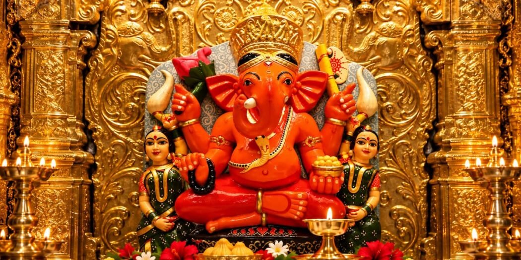 मुंबई के सिद्धिविनायक मंदिर की गणपति जी की मूर्ति की AI Restored Image